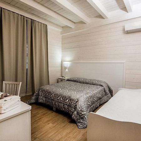 Le Camelie Bed & Breakfast Marina di Ginosa Ngoại thất bức ảnh