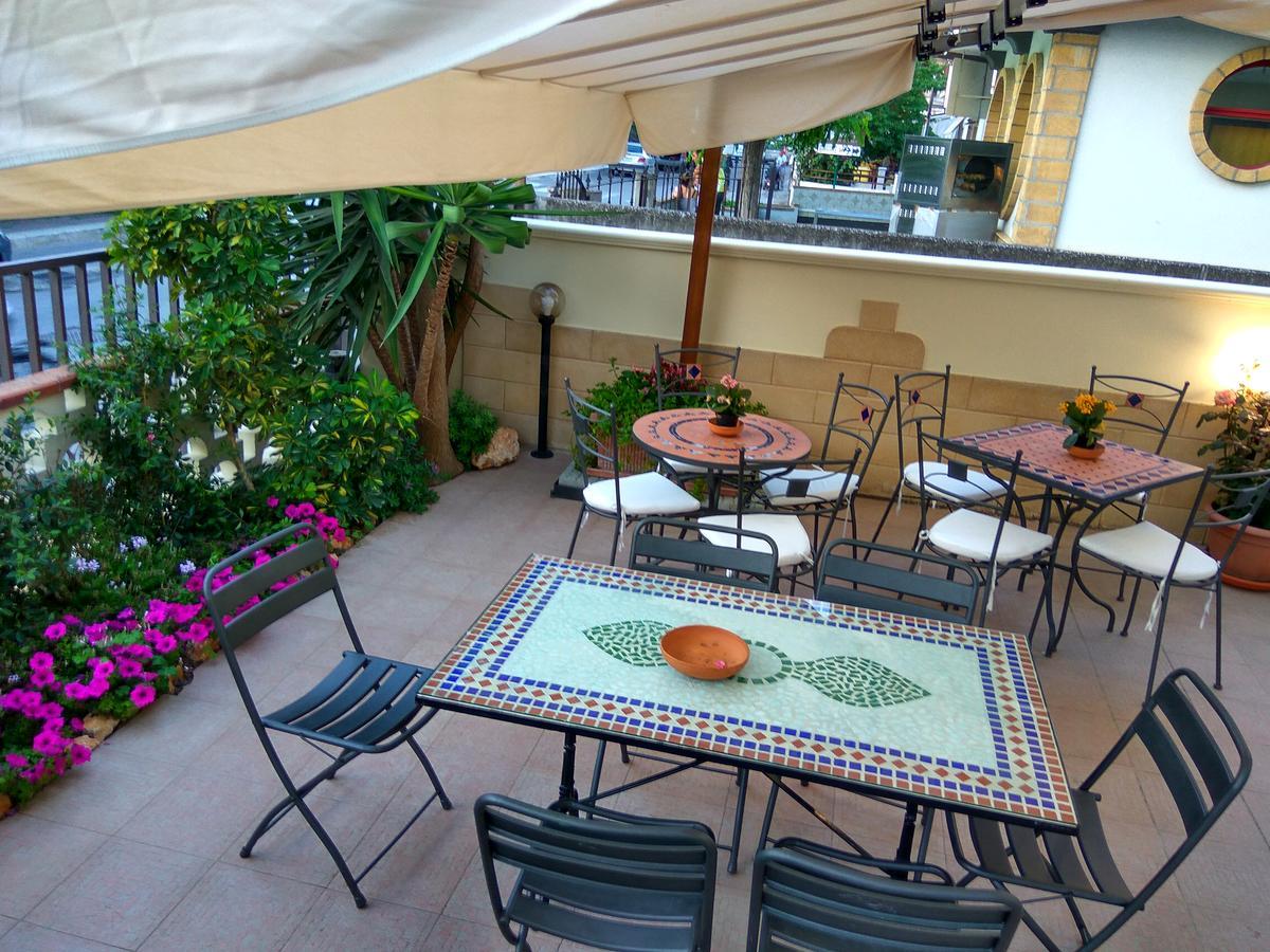 Le Camelie Bed & Breakfast Marina di Ginosa Ngoại thất bức ảnh