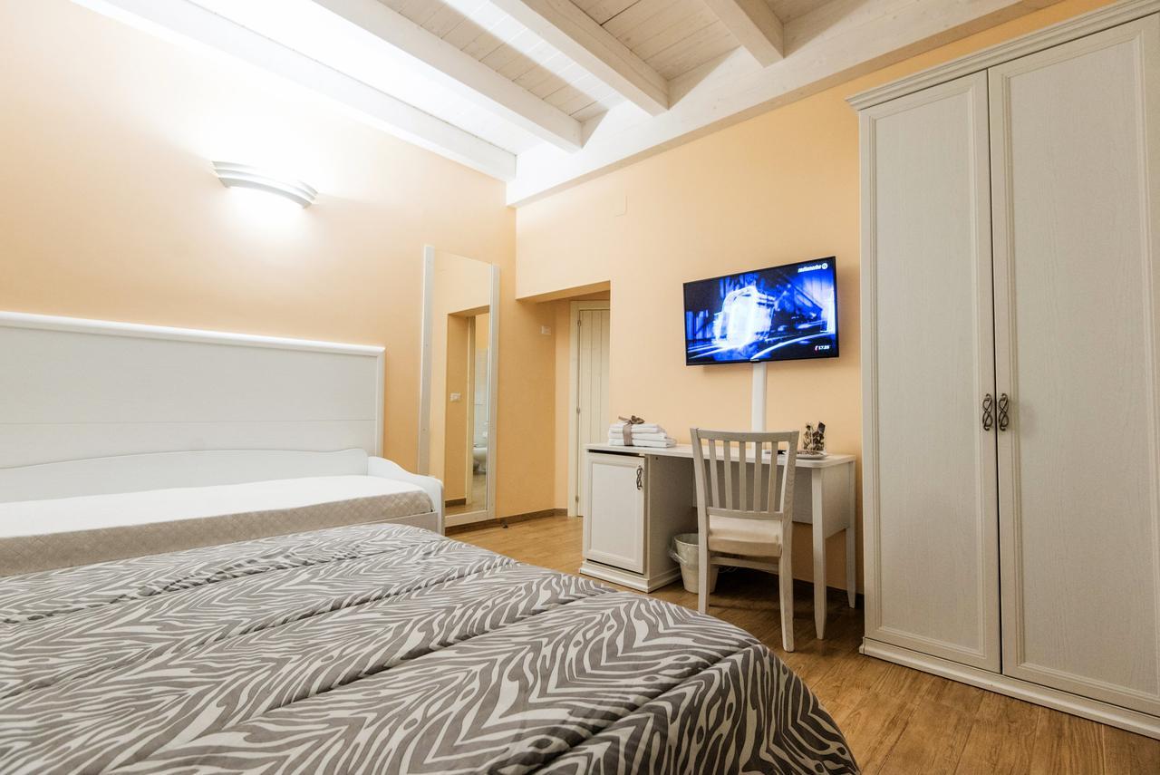 Le Camelie Bed & Breakfast Marina di Ginosa Ngoại thất bức ảnh